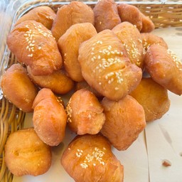 ซาลาเปาทอดแบบชุด8ตัว