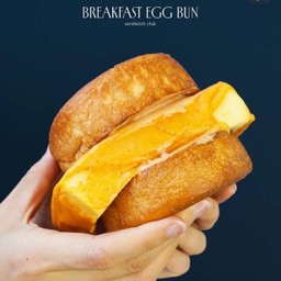 Breakfast Egg Bun
