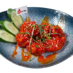 ไก่ทอดคลุกซอสศรีราชา (Fried Chicken Sriracha Sauce)