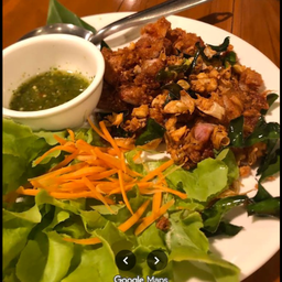 หมูสามชั้นทอดน้ำปลา ဝက်သုံးထပ်သားကြော်