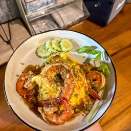 ข้าวกุ้งกระเทียมพริกไทย HH
