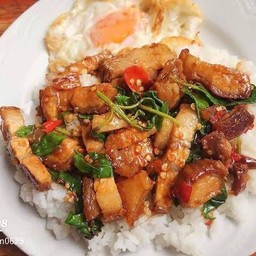 อาหารตามสั่งลุงขี้เมา ( ถนนสาย 4 ปั้มเชลส์ )