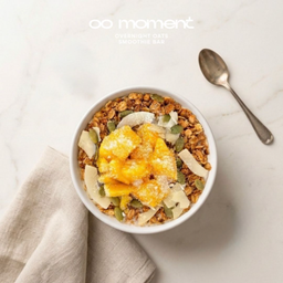 MANGO STICKY OAT BOWL