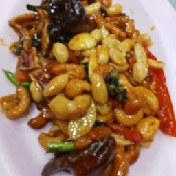 เม็ดมะม่วงสามรส