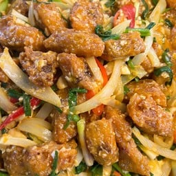 หว่อง ข้าวแกงหน้าวัดอรัญฯ  หน้าวัดอรัญฯ