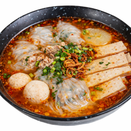 ก๋วยเตี๋ยวปากหม้อญวนต้มยำ