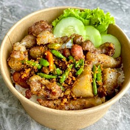 ข้าวหมูทอดพริกขี้หนูสวน