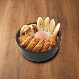 นาเบะอุด้งไก่ทงคัตสึซุปมิโสะนาโกย่า