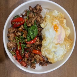 กะเพราหมูสับ