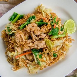 ผัดมาม่า