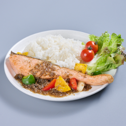 .ข้าวปลาแซลมอนผัดพริกไทยดำ.
