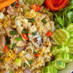ข้าวผัดปลาทู