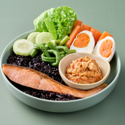 .ข้าวไรซ์เบอร์รี่ น้ำพริกไข่เค็ม ปลาแซลมอน.