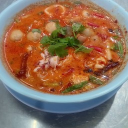 ต้มยำรวมมิตรทะเล