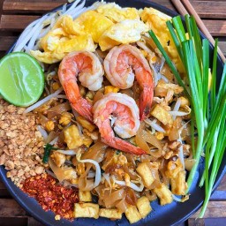 ผัดไทหอยทอด อ่าวอุดมศรีราชา