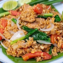 ข้าวผัดรถไฟ