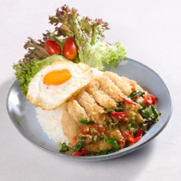 .ข้าวกะเพรา หมูทอด ไข่ดาว.