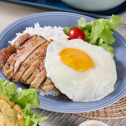 .ข้าวไก่ย่างจิ้มแจ่ว.