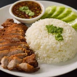 ข้าวคอหมูย่างจิ้มแจ่ว
