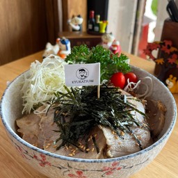 ข้าวหน้าหมูชาชู