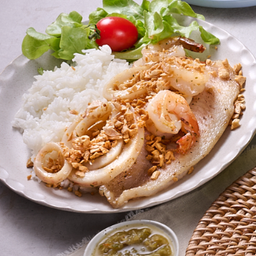 .ข้าวรวมมิตรกระเทียม.
