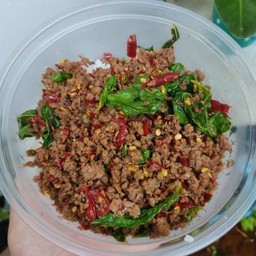 ผัดกะเพราเนื้อสับ