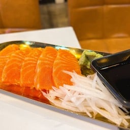 แซลมอนซาซิมิ