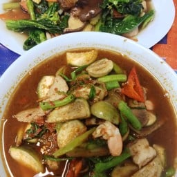 แกงป่าไก่บ้าน