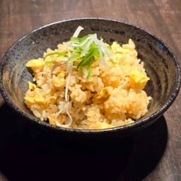 ข้าวผัดกระเทียมมันเนื้อ