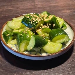 ยำแตงกวาเย็น