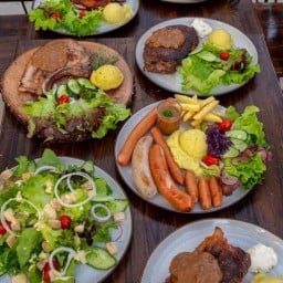 สเต็กในสวน ที่โคตรลำ @สันทราย