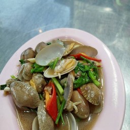 หอยลายผัดเต้าเจี้ยว