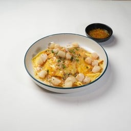 ข้าวไข่ข้นหอยเชลล์เนยกระเทียม
