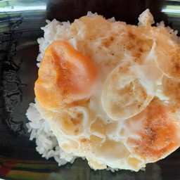 ข้าวไข่ระเบิด