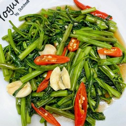 ผัดผักบุ้งไฟแดง