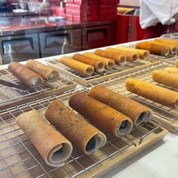 Karamizu ทองหล่อ