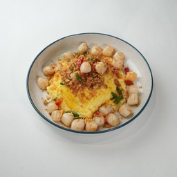 ข้าวไข่ข้นหอยเชลล์คั่วพริก