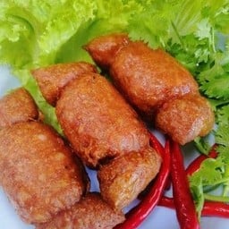 เปาะเปี๊ยะทอดใส้บึ้ม