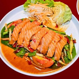 ส้มตำแซลมอน
