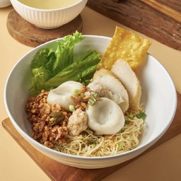 -ก๋วยเตี๋ยวต้มยำถั่วป่น