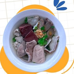 ต้มเลือดหมูเครื่องแน่น
