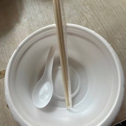 ถ้วยโพม ตะเกียบ ช้อม 1 ชุด