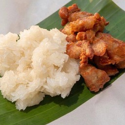 ข้าวห่อหมูทอด