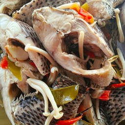 ป้าแดงแกงใต้ ข้าวราดแกง,กับข้าว,ขนมจีนน้ำยาปักษ์ใต้ -