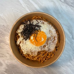 [อร่อยซ่ากับโค้ก] มาม่าเกาหลี ไข่ดาวเยิ้ม +  ชเวปส์มะนาวโซดา ไม่มีน้ำตาล (กระป๋อง)