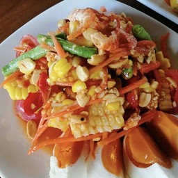 ตำไทยข้าวโพดไข่เค็ม