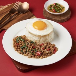 -ข้าวกะเพรา หมู/ไก่/กุ้ง/ทะเล