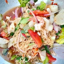 ยำมาม่ารวมมิตร