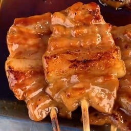 นี่แหละหมูปิ้งโบราณ หน้า สน.ดอนเมือง ตึกใหม่