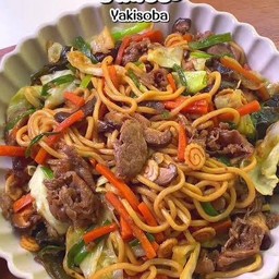 ยากิโซบะ หมู
